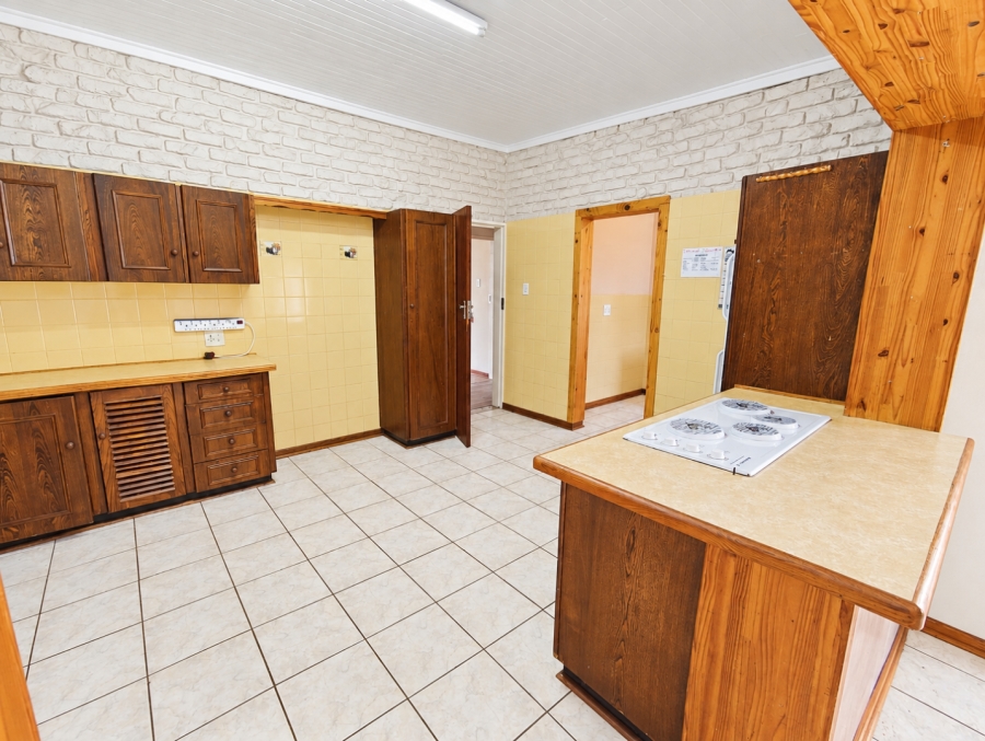 5 Bedroom Property for Sale in Meyerhof Free State